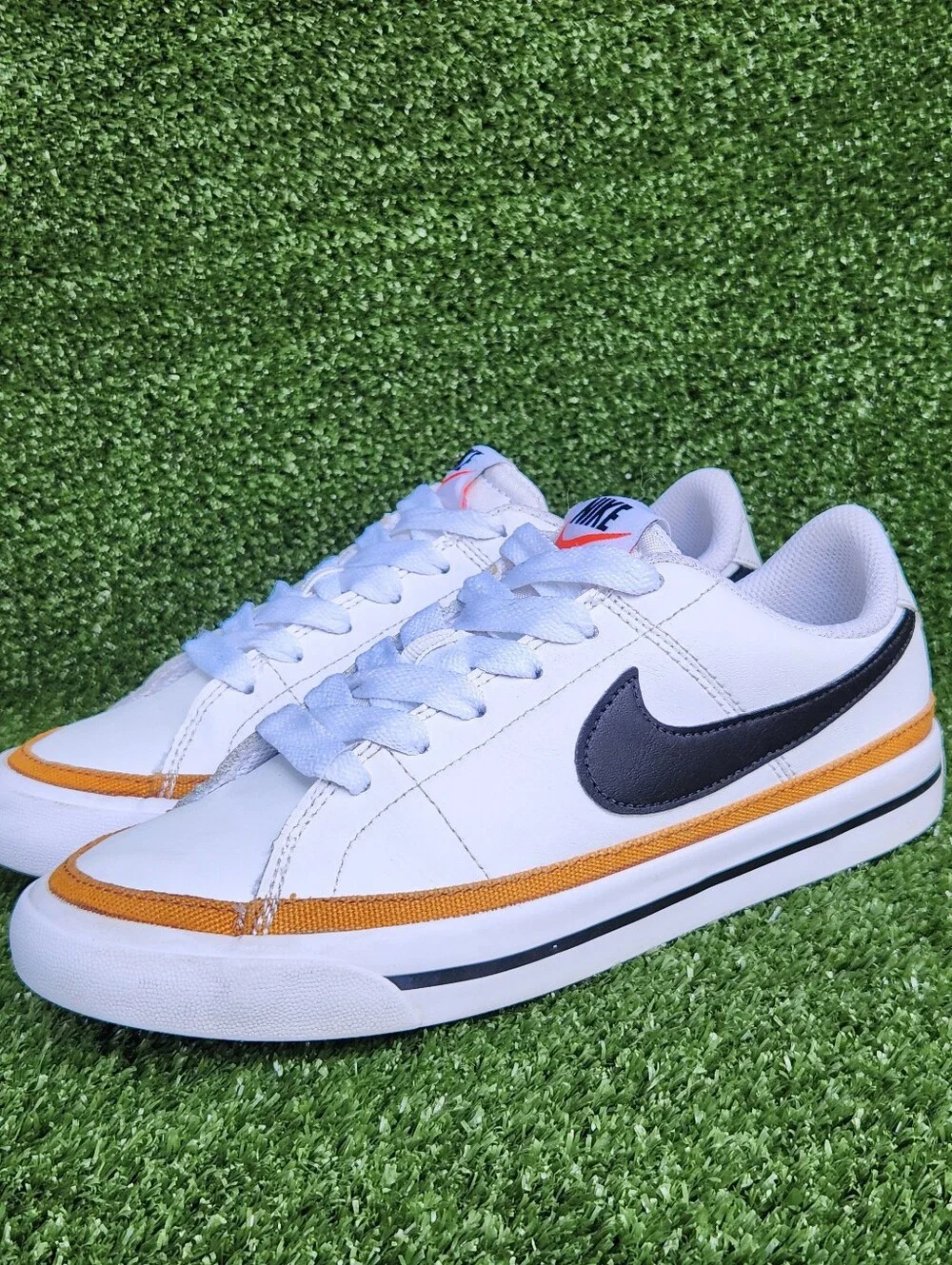 Nike Court Legacy Low Big Girls Leather White Tan Sneakers Shoes Size 4.5 Youth
